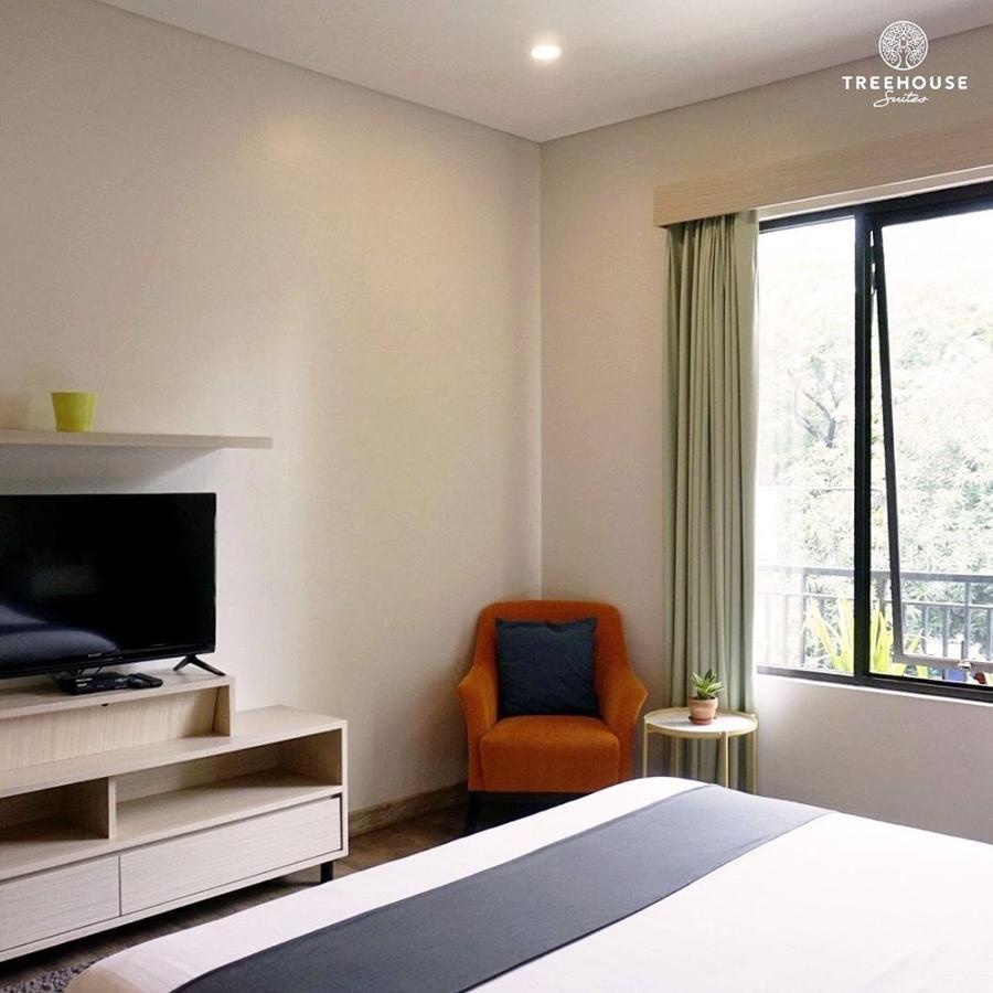 Treehouse Suites - Boutique Serviced Apartment Джакарта Екстериор снимка