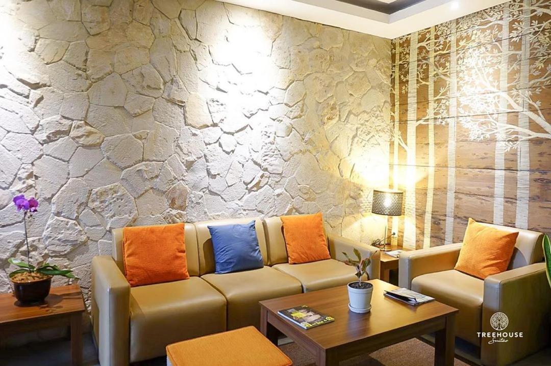 Treehouse Suites - Boutique Serviced Apartment Джакарта Екстериор снимка