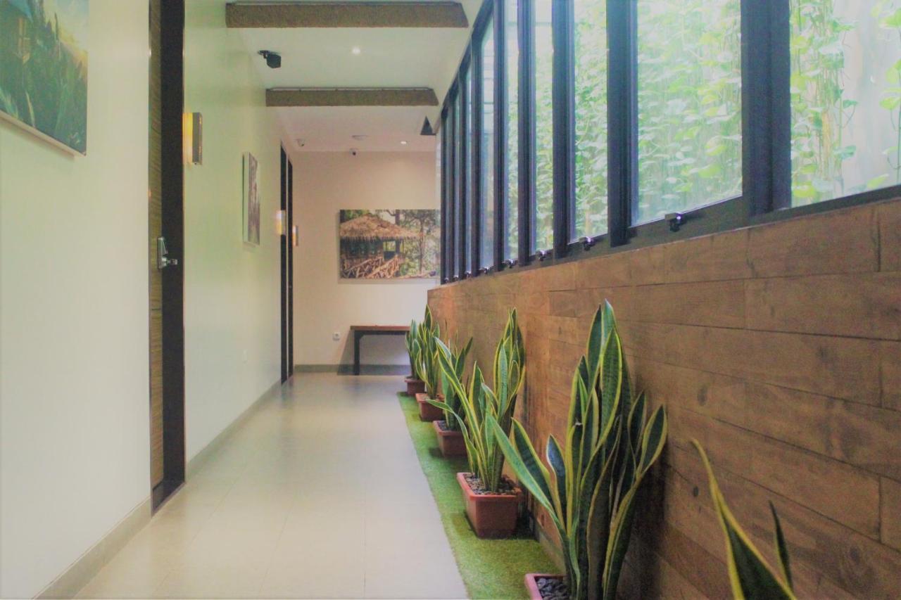 Treehouse Suites - Boutique Serviced Apartment Джакарта Екстериор снимка