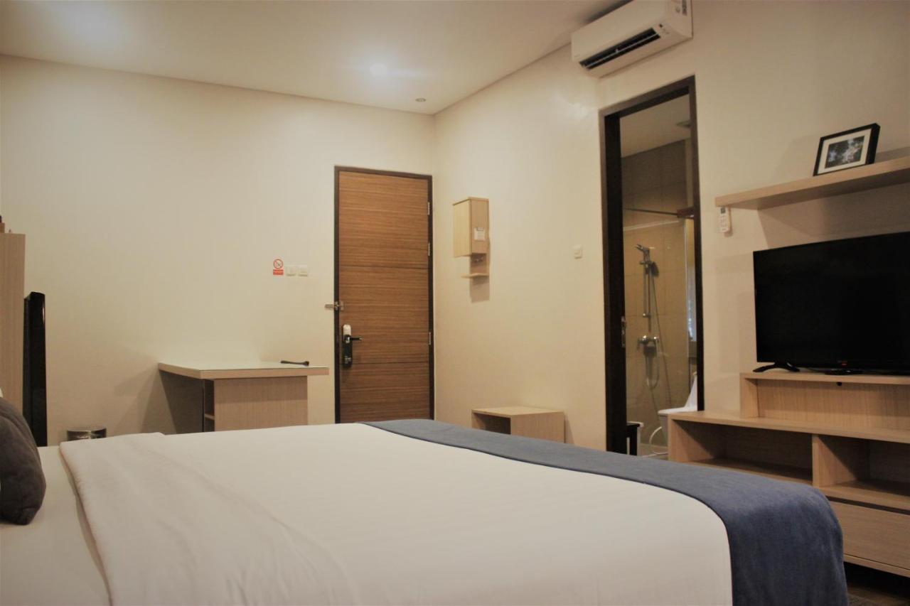 Treehouse Suites - Boutique Serviced Apartment Джакарта Екстериор снимка