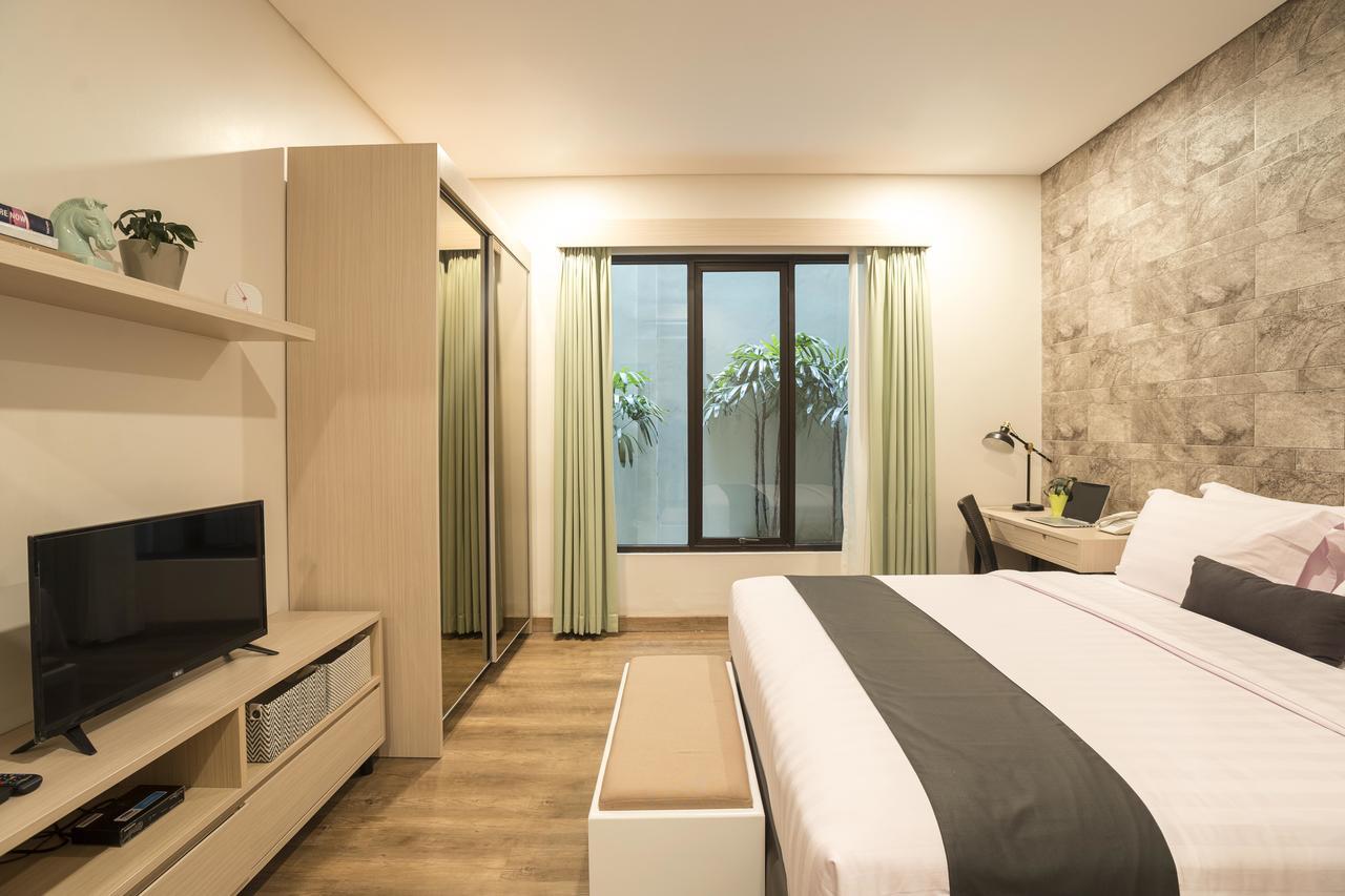 Treehouse Suites - Boutique Serviced Apartment Джакарта Екстериор снимка