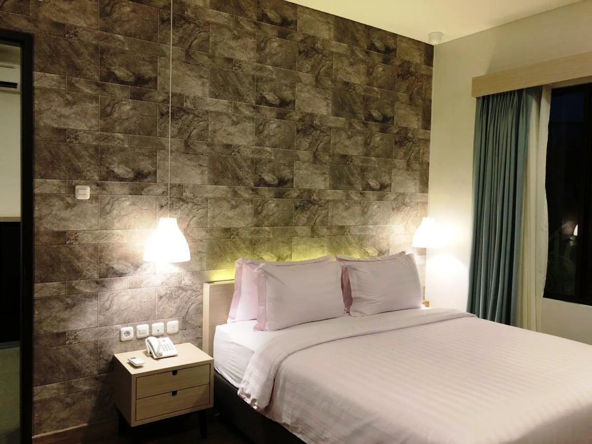 Treehouse Suites - Boutique Serviced Apartment Джакарта Екстериор снимка